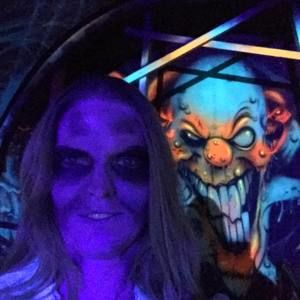 Meet your Posher, Robin